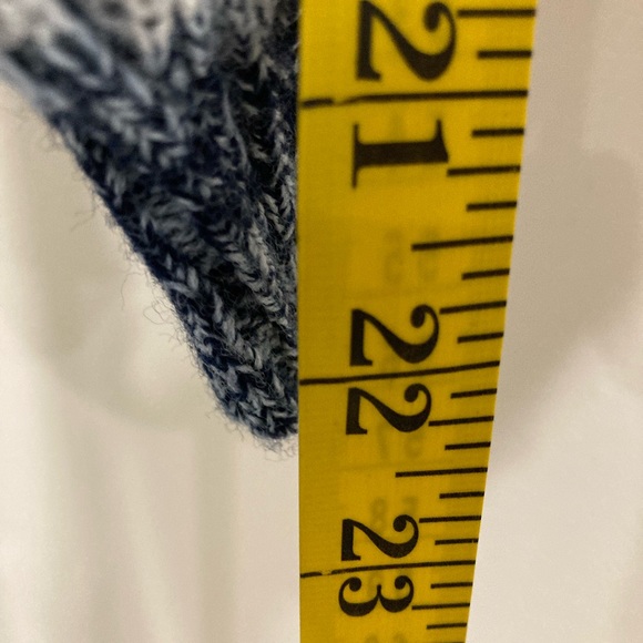 Vintage blue and white sweater - Picture 3 of 8